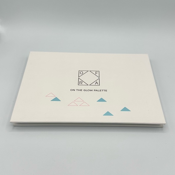 OFRA Highlighting & Bronzing Palette On The Glow NWT Vegan Cruelty Free - Picture 3 of 7